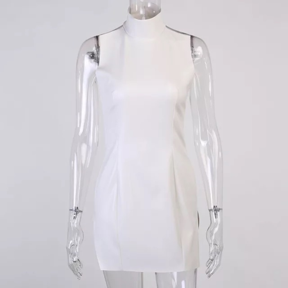 **NEVER WORN** short slit club dress pu leather size medium
